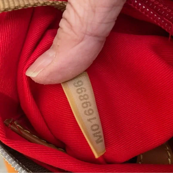 NWT  Dooney & Bourke Navy Shoulder Bag - Picture 9 of 12